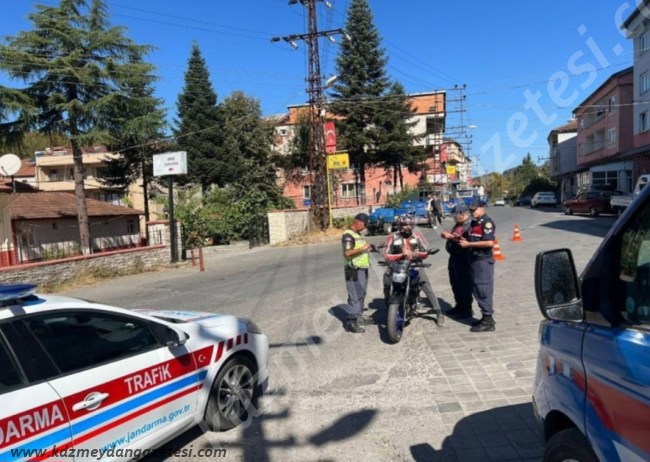 Jandarma Trafik Motosiklet Sürücülerini Denetşledi
